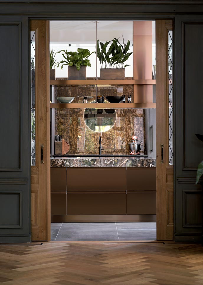 Voorbeeld van een moderne keuken met een achterwand  van sicis vetrite