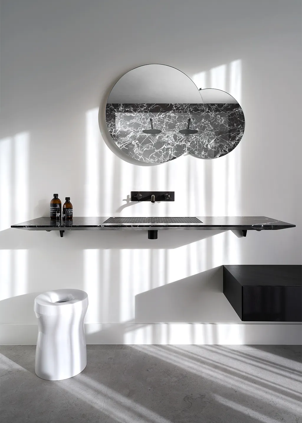 Agape Ell platte wastafel in Corian en marmer Benedini Associati ultradun profiel Italiaanse badkamer