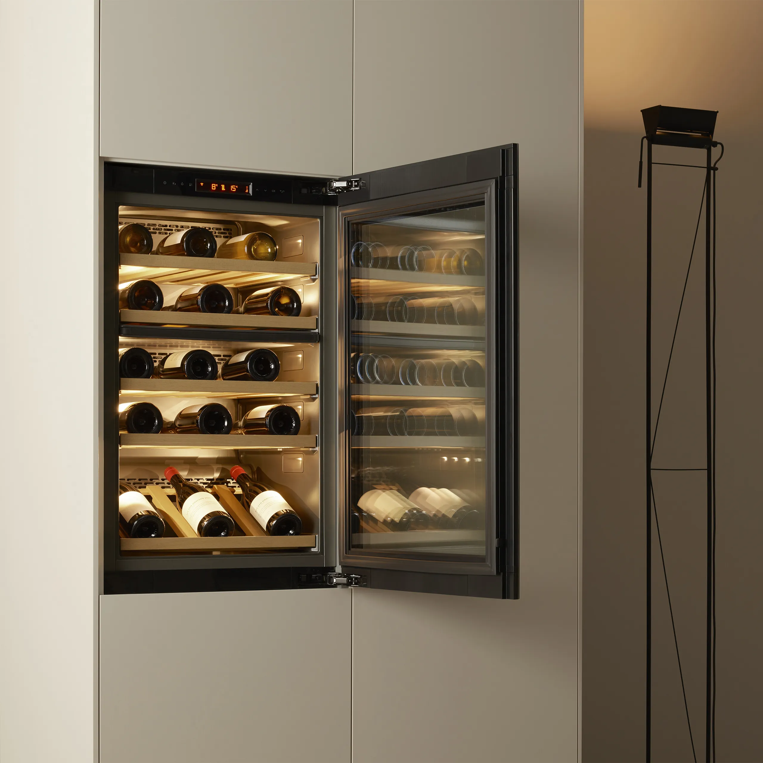 V-ZUG wijnkoelkast inbouw met temperatuurzones voor wijnopslag Zwitserse precisiekoeling