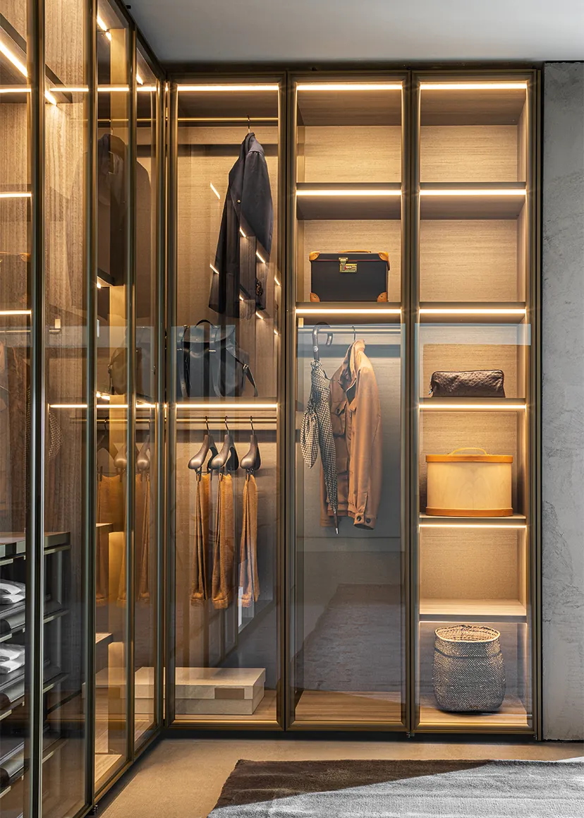 Gliss Master Sistema 7 glazen vouwdeur horizontaal opvouwend deursysteem Molteni inloopkast