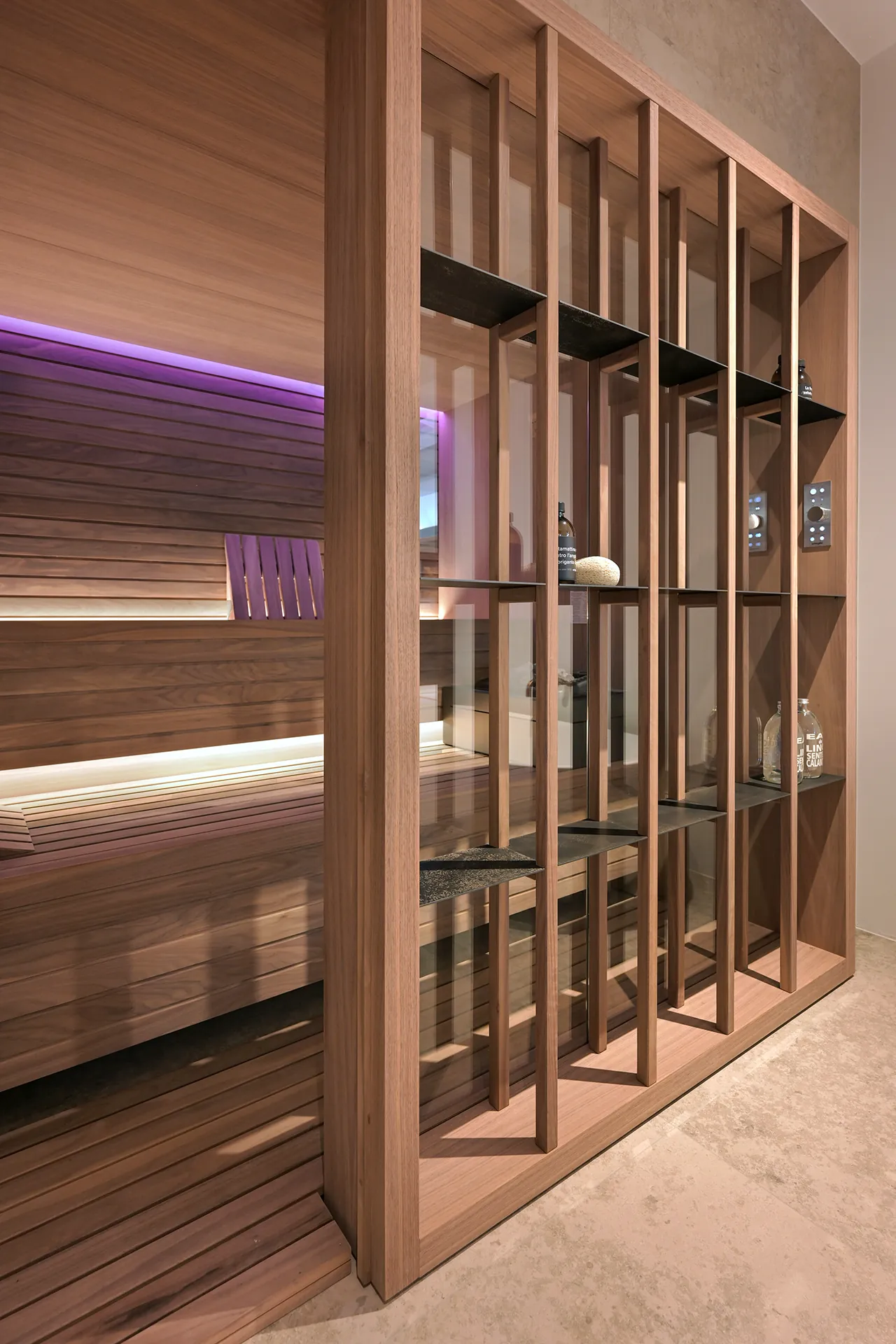 Effe sauna in badkamer interieur private wellness Italiaans vakmanschap