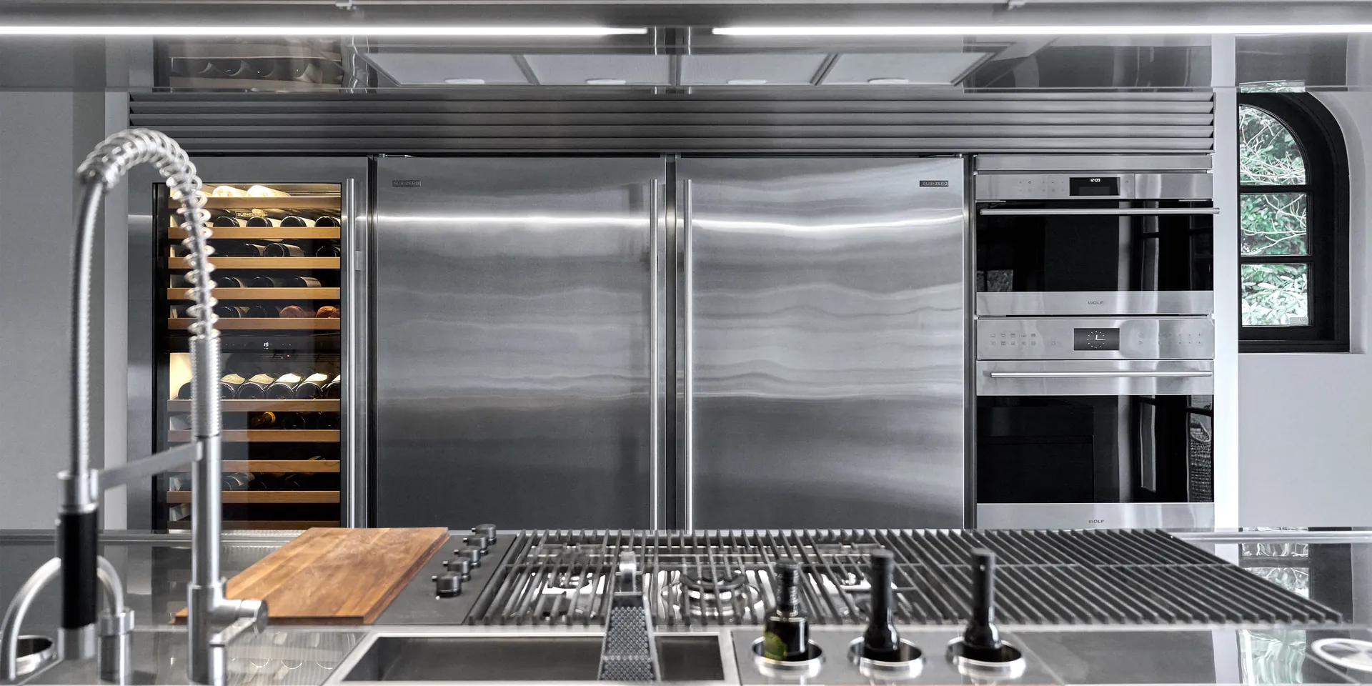 Arclinea Convivium keuken in RVS met Sub-Zero koeling en Wolf ovens