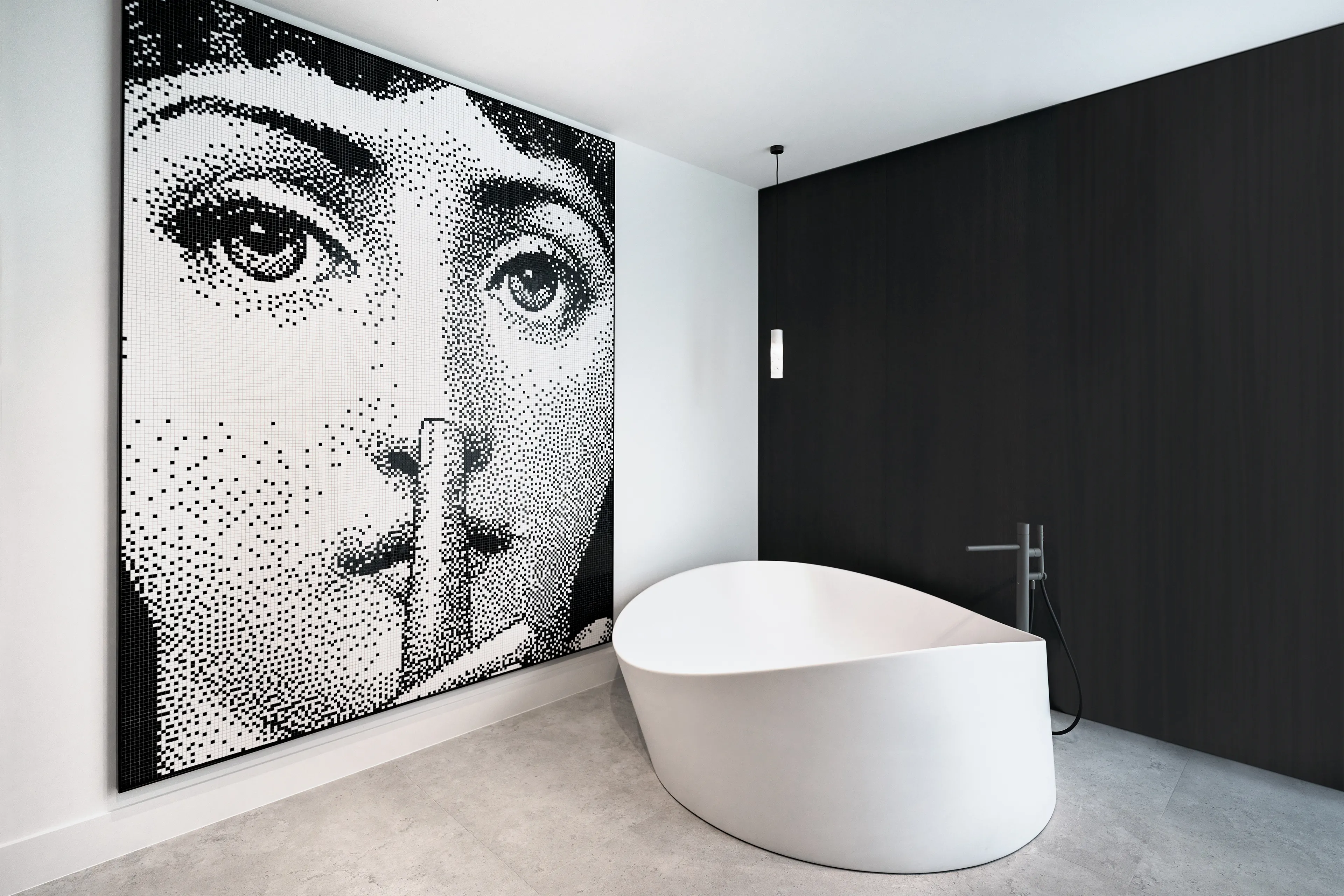 Bisazza × Fornasetti Lina Cavalieri portret in zwart handgezet glasmozaïek artistieke samenwerking sinds 2020